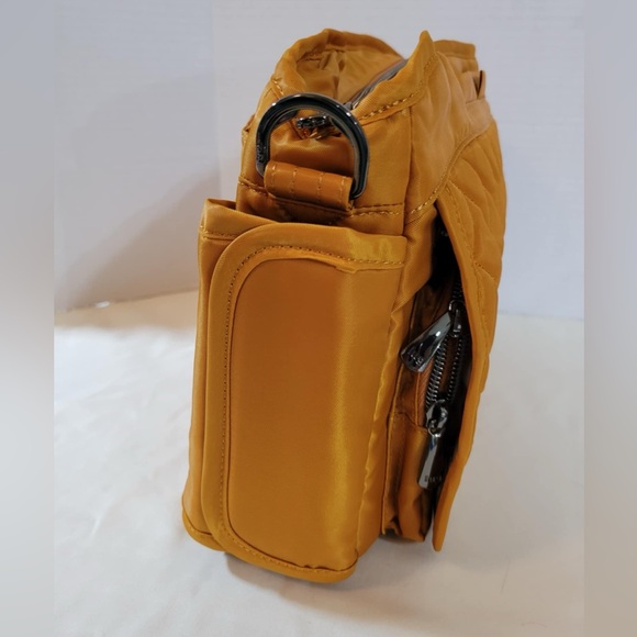 Lug Bag - Burnt Orange Wings - Picture 6 of 9